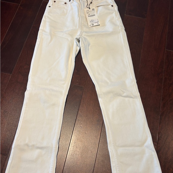 Brand new white Zara jeans size 34 - Picture 6 of 12